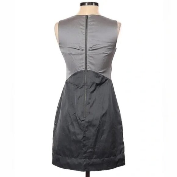 Banana Republic Gray and silver sheath Dress - Size 0 - Picture 3 of 6